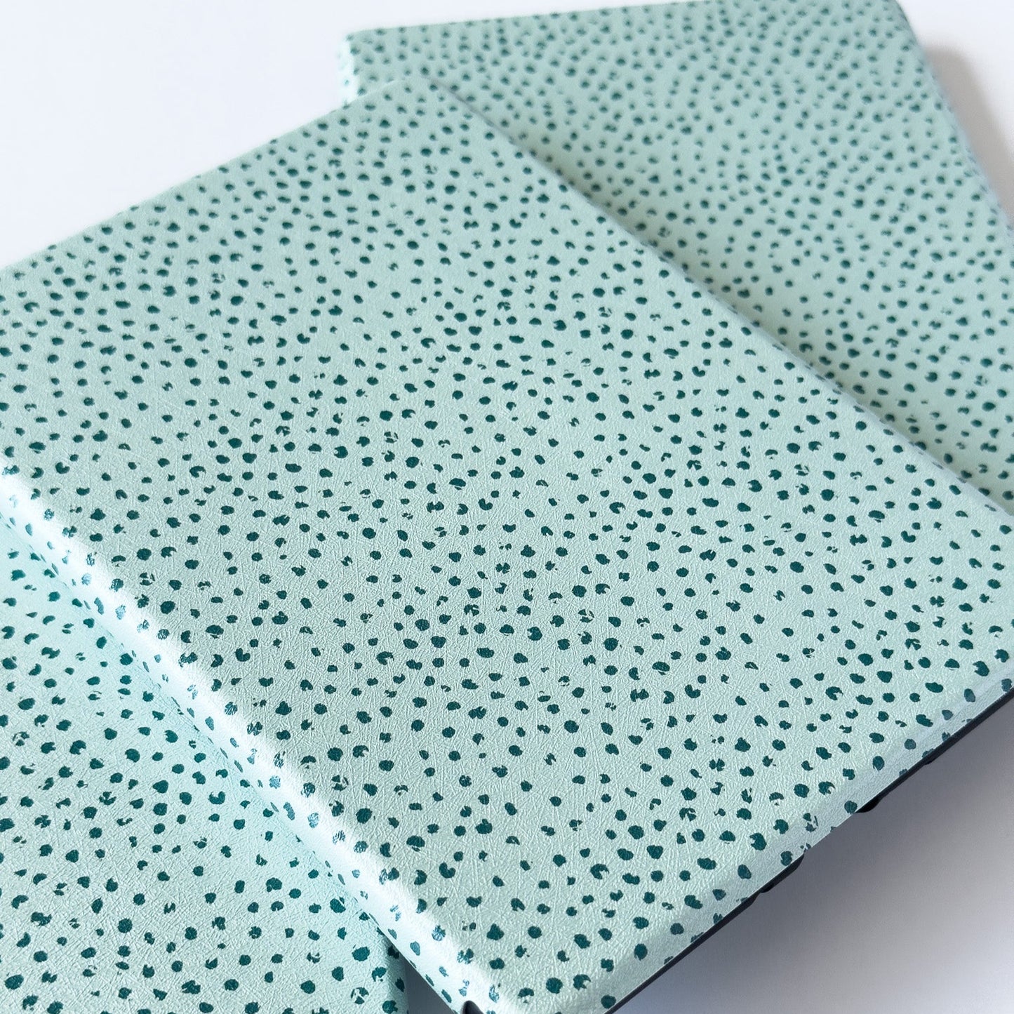 Dot Dot Blue Kindle Case